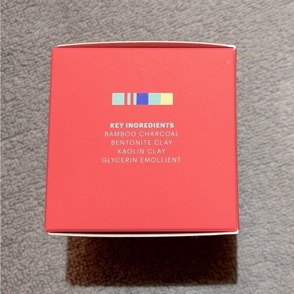 Know Beauty Detoxing Charcoal Mask - Picture 2 of 3